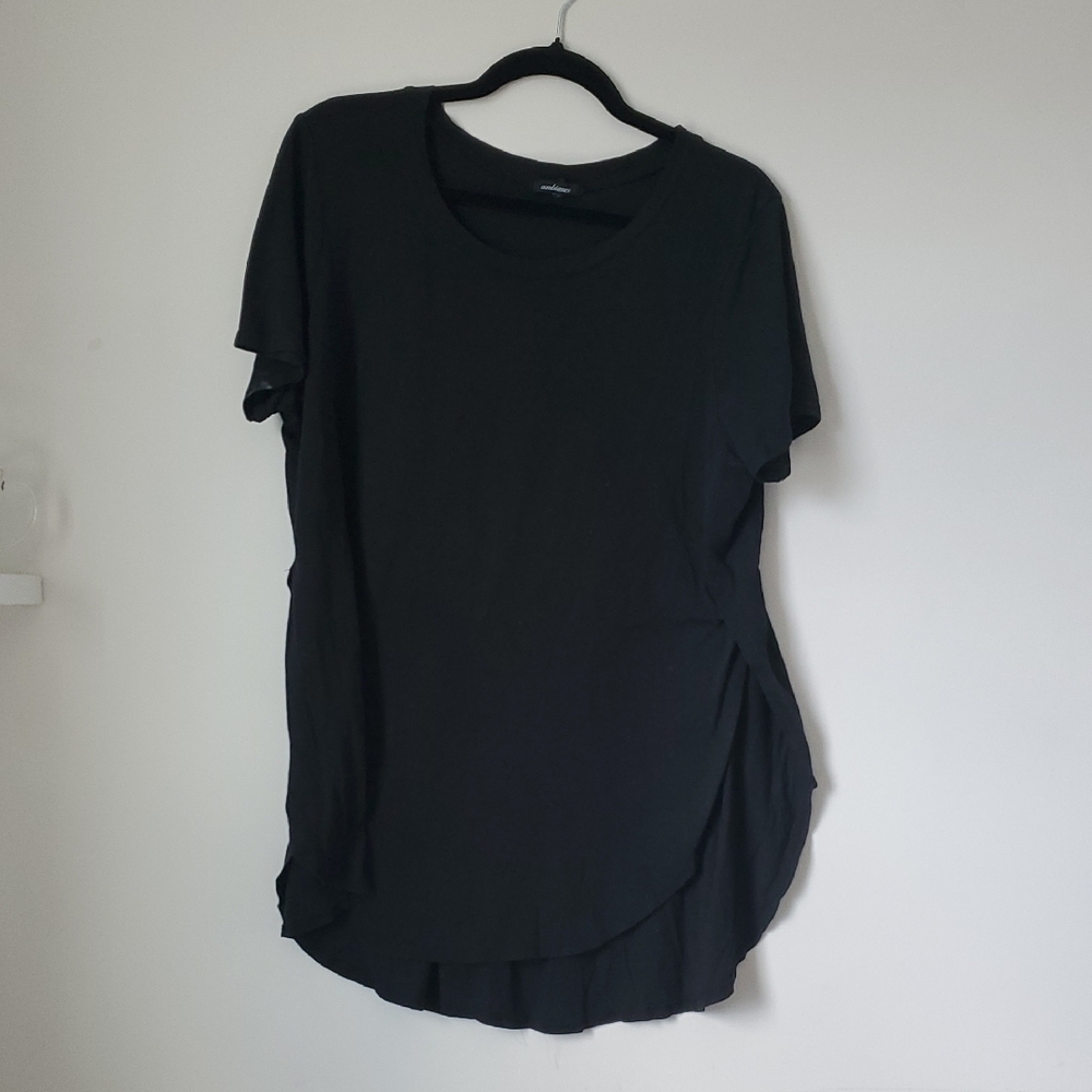 Ambiance Black Short-Sleeve Crewneck Tunic Top